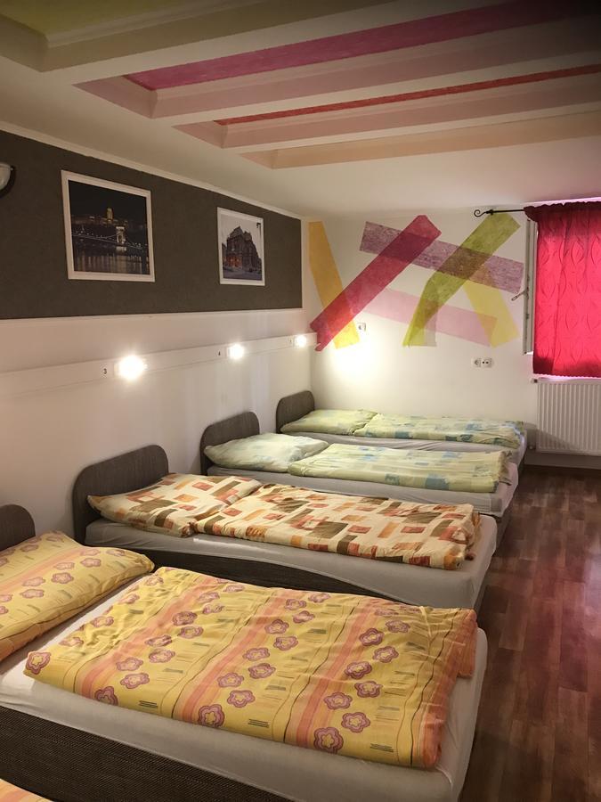 Opera Hostel Budapeszt Zewnętrze zdjęcie