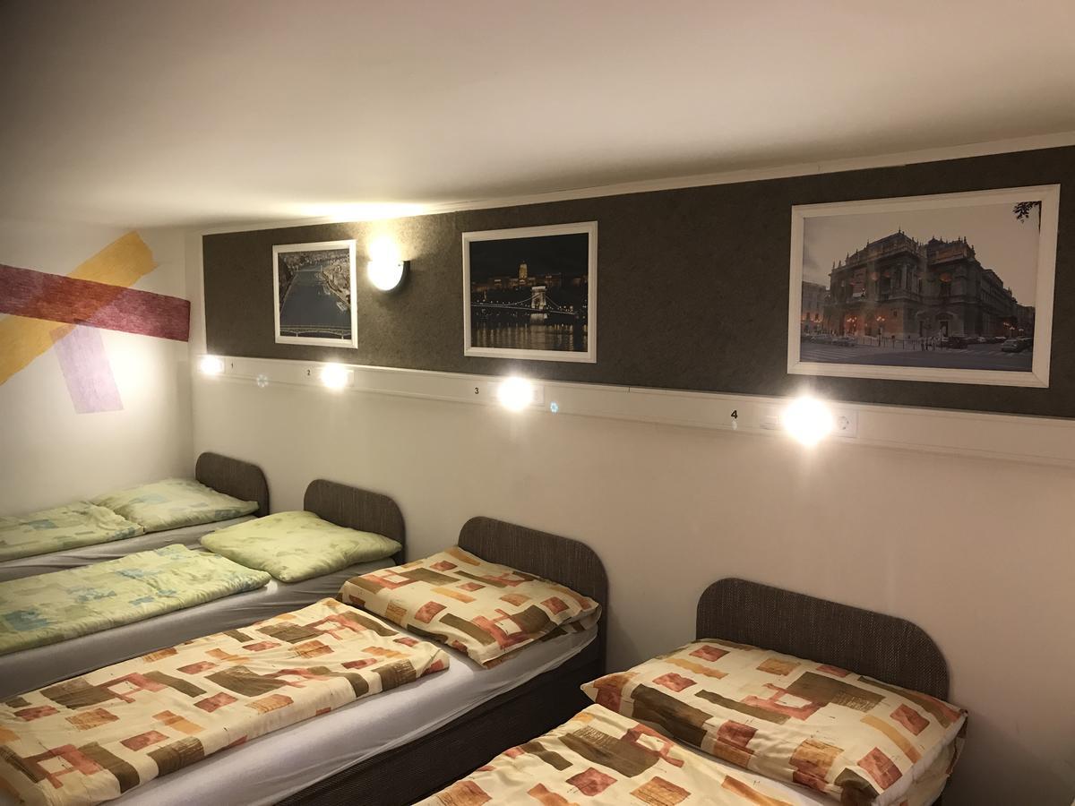 Opera Hostel Budapeszt Zewnętrze zdjęcie
