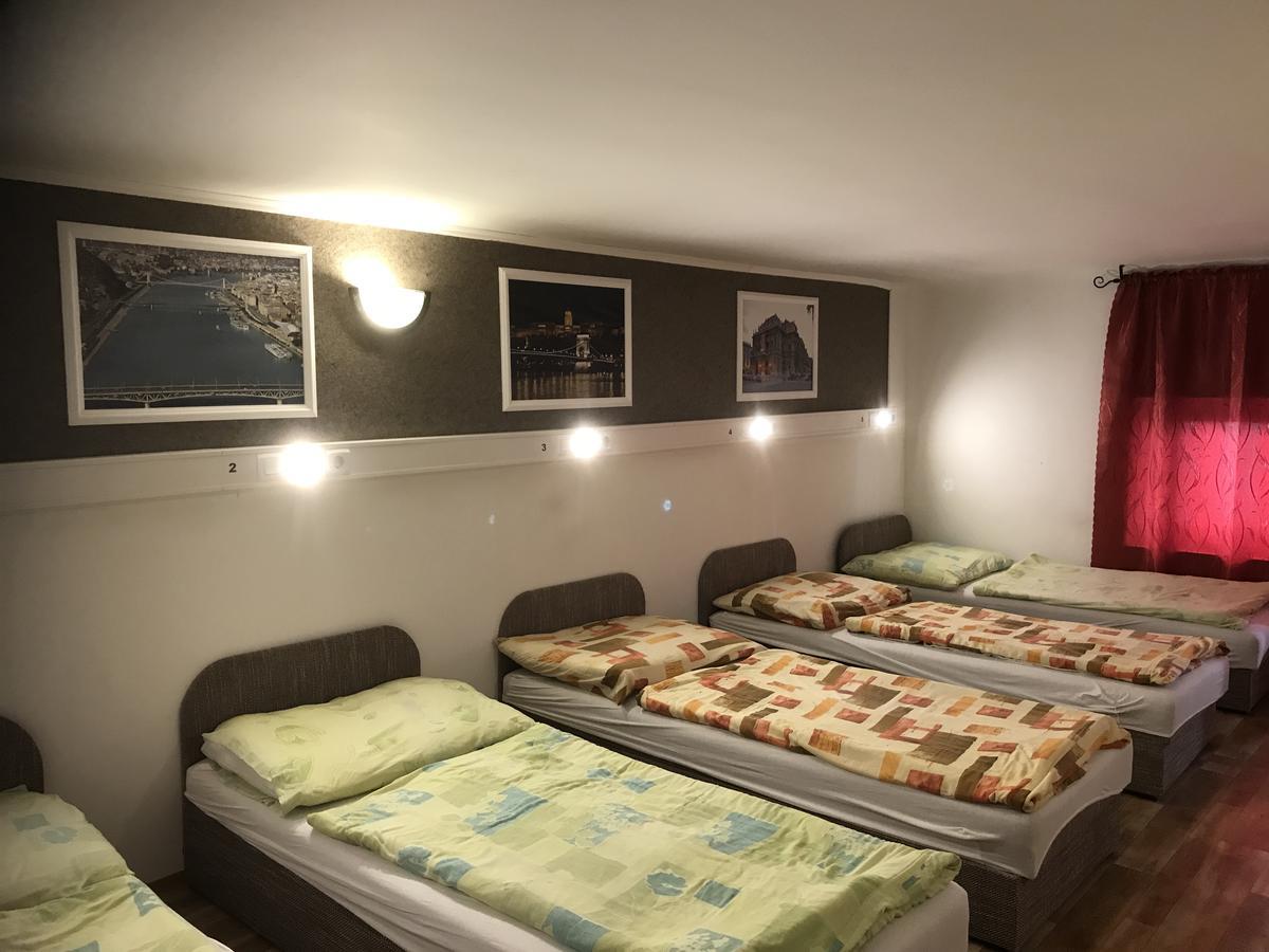 Opera Hostel Budapeszt Zewnętrze zdjęcie