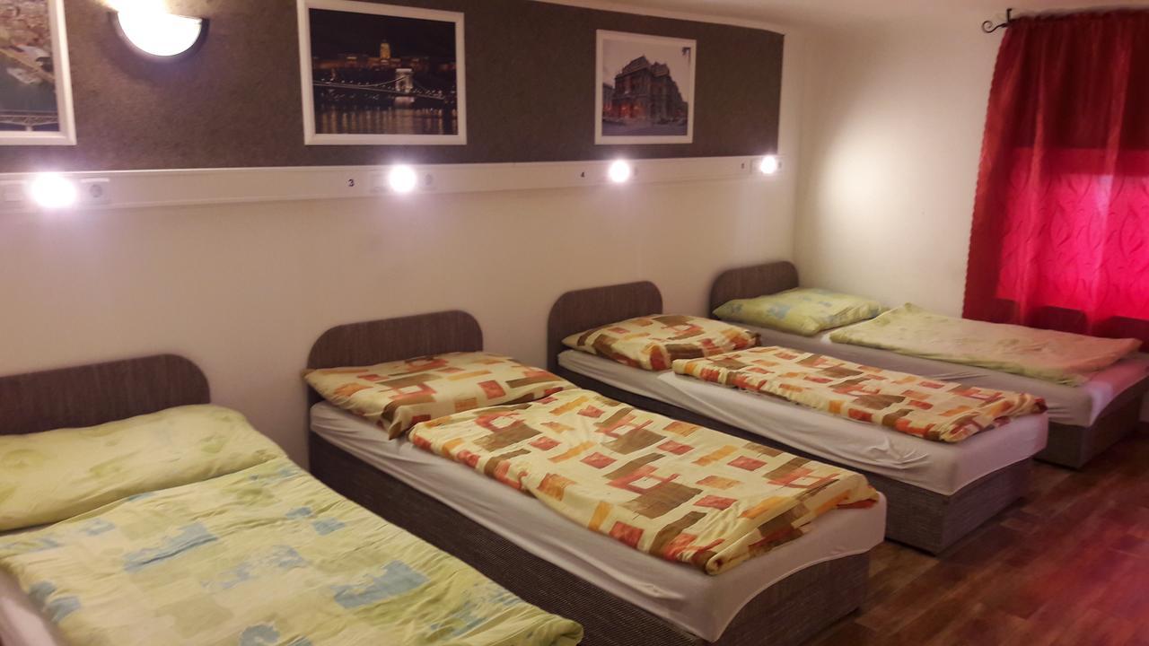 Opera Hostel Budapeszt Zewnętrze zdjęcie
