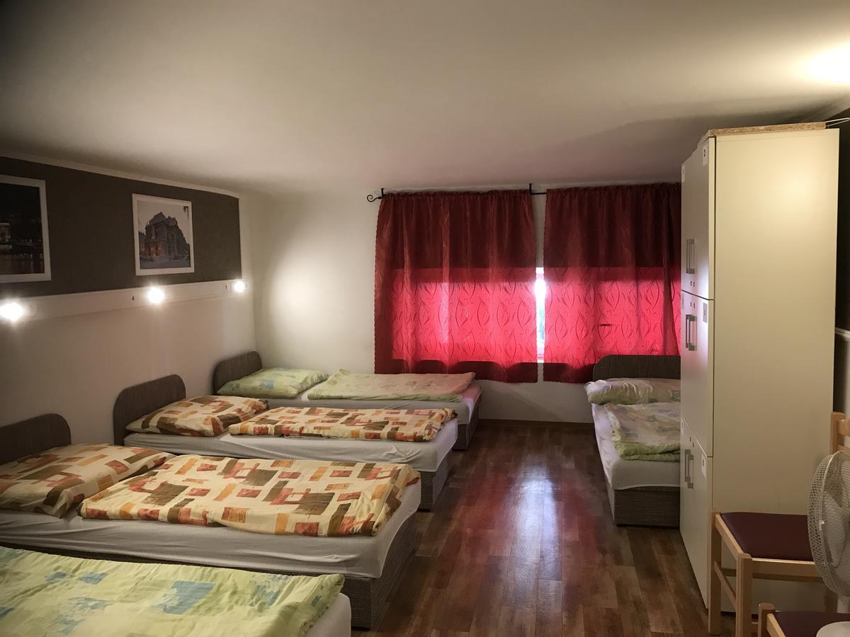 Opera Hostel Budapeszt Zewnętrze zdjęcie